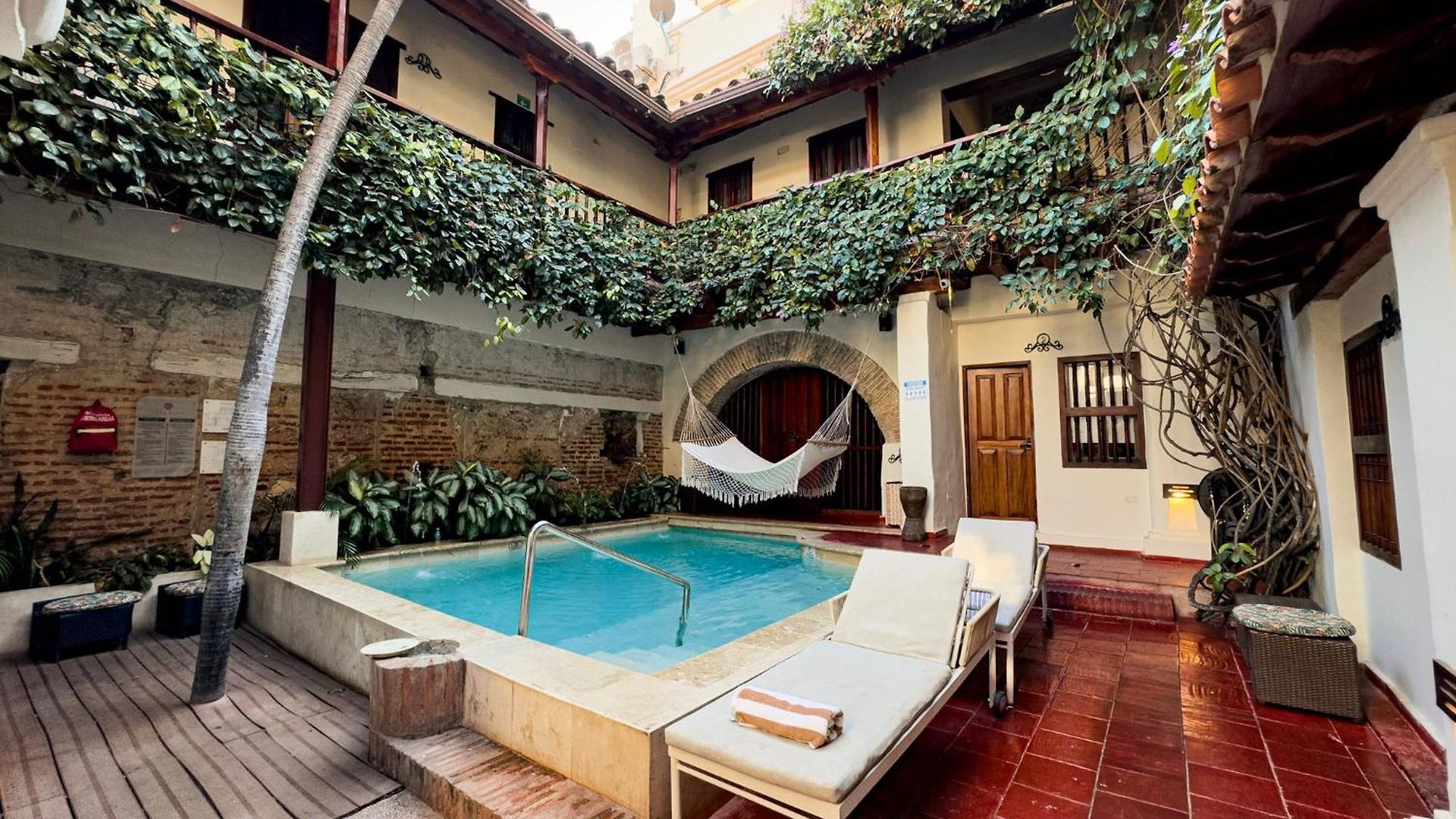 Casa Bugó Centro Histórico Boutique Con Desayuno Cartagena