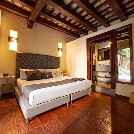 Casa Bugó Centro Histórico Boutique Con Desayuno 4*