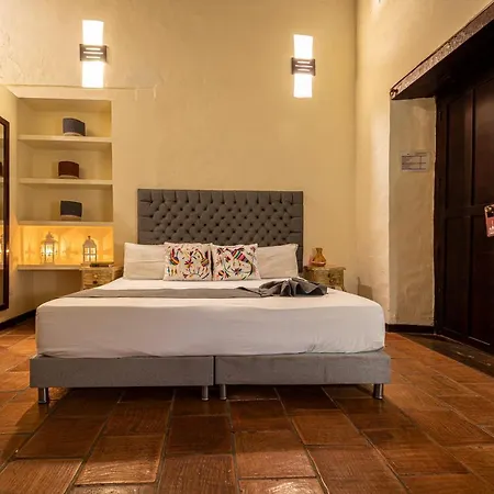 Casa Bugó Centro Histórico Boutique Con Desayuno 4* Cartagena