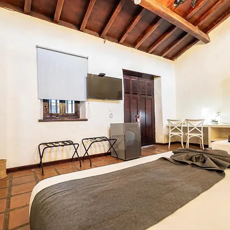 Casa Bugó Centro Histórico Boutique Con Desayuno 4*