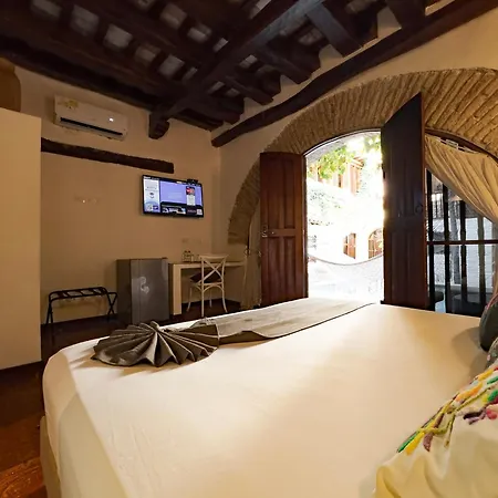 Casa Bugó Centro Histórico Boutique Con Desayuno 4*